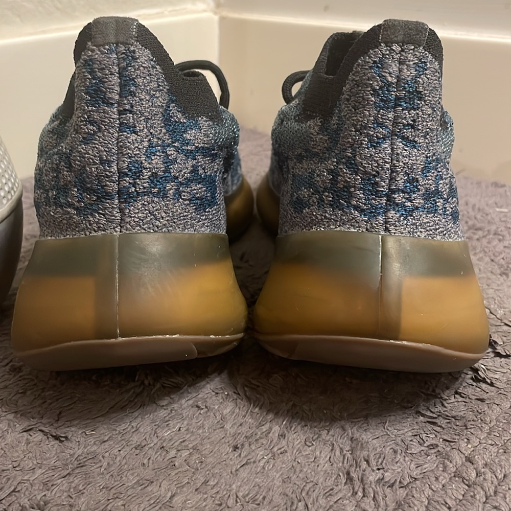 Adidas Yeezy Boost 380 Covellite size 4.5 - Picture 5 of 7
